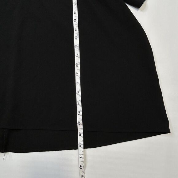 Torrid Blouse Women's Size 2 Black Short Sleeve Shirt Plus Size Eyelet Detail - Picture 6 of 10